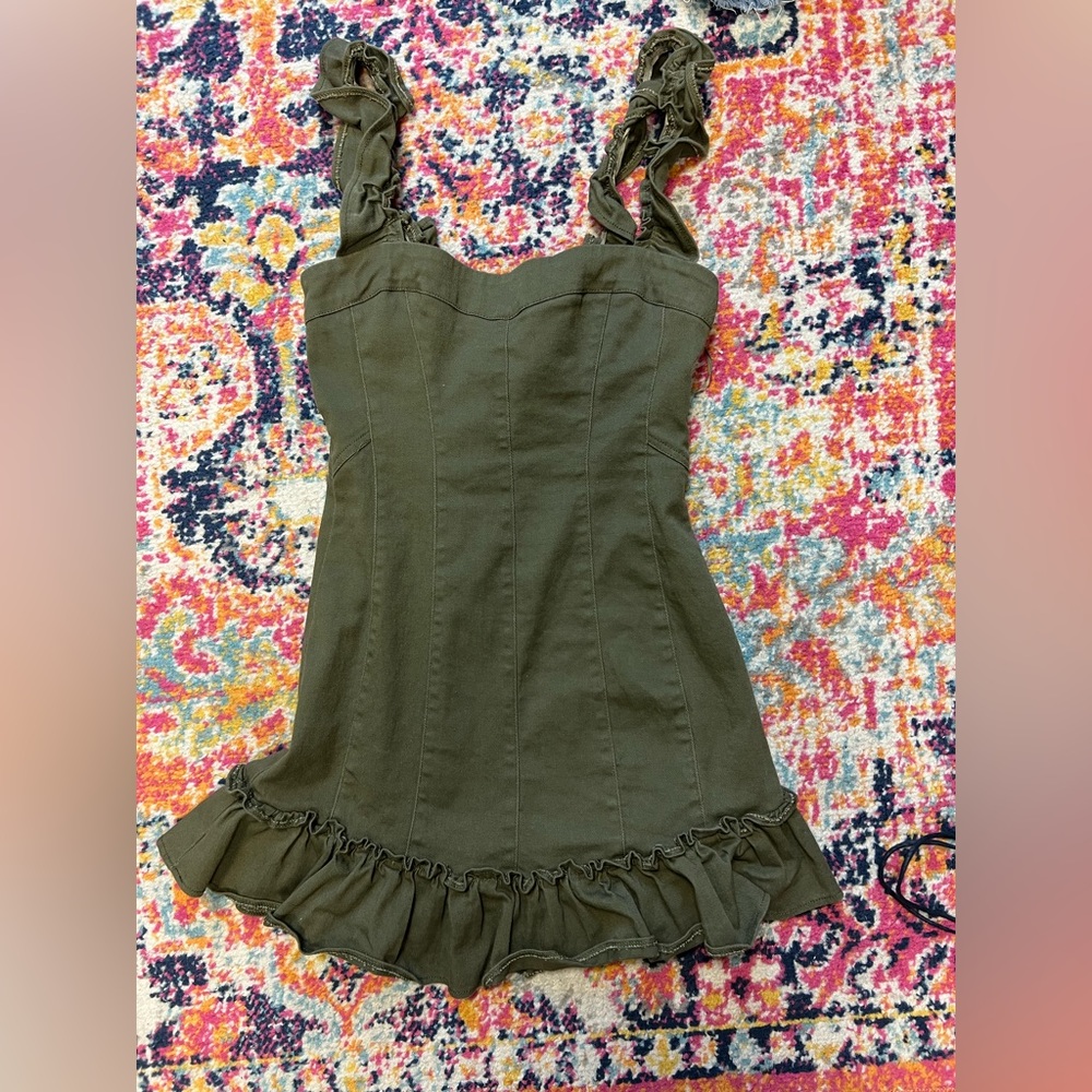 selfie leslie dress • small • never worn